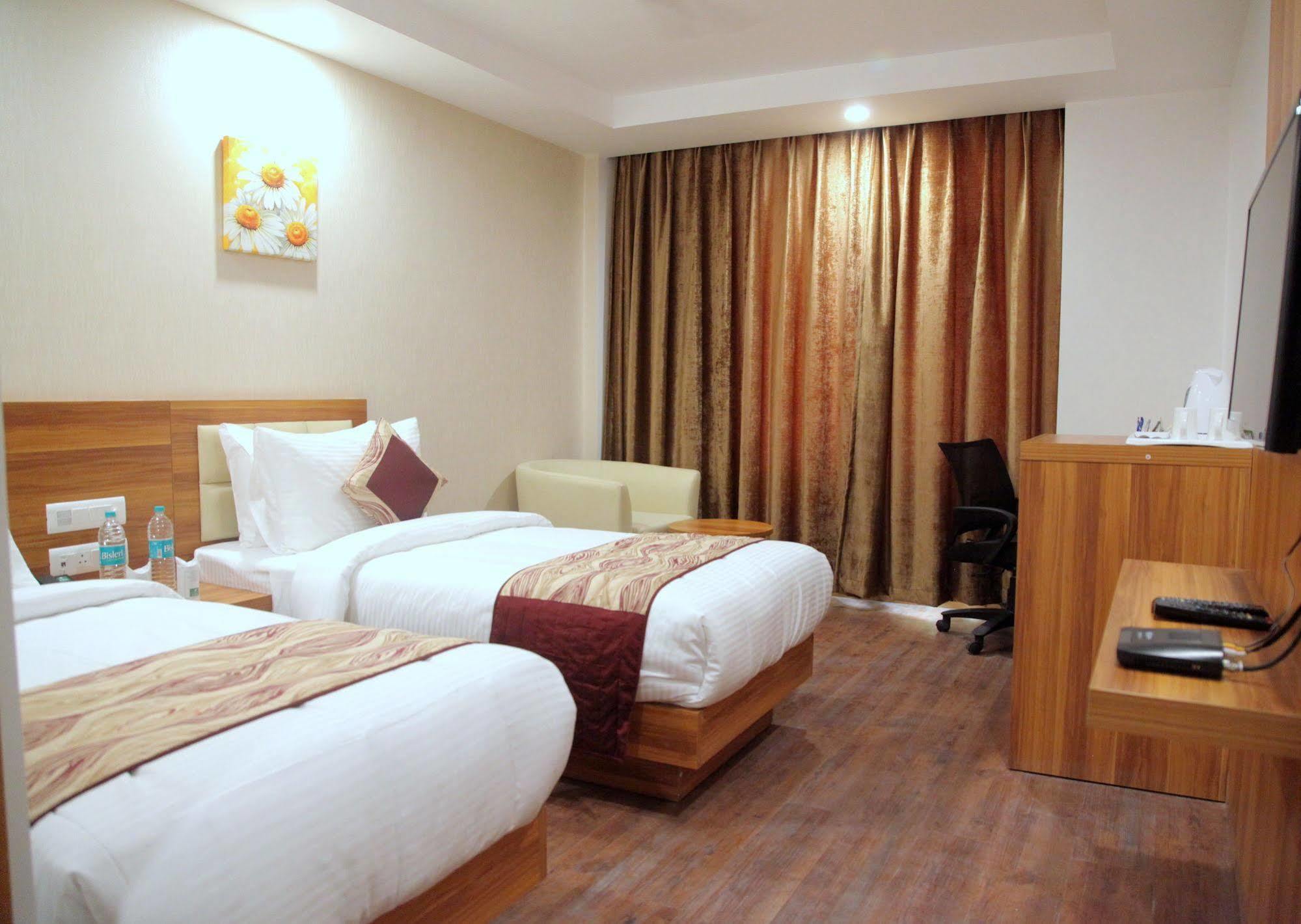 Le Roi Jammu - Near Jammu Railway Station Hotel Exterior foto