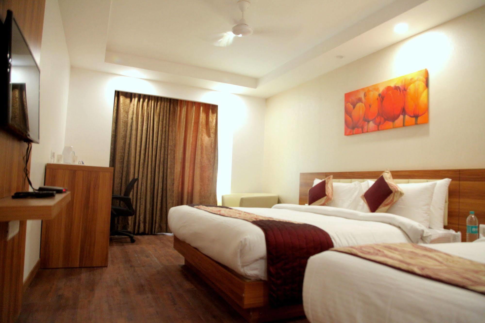 Le Roi Jammu - Near Jammu Railway Station Hotel Exterior foto
